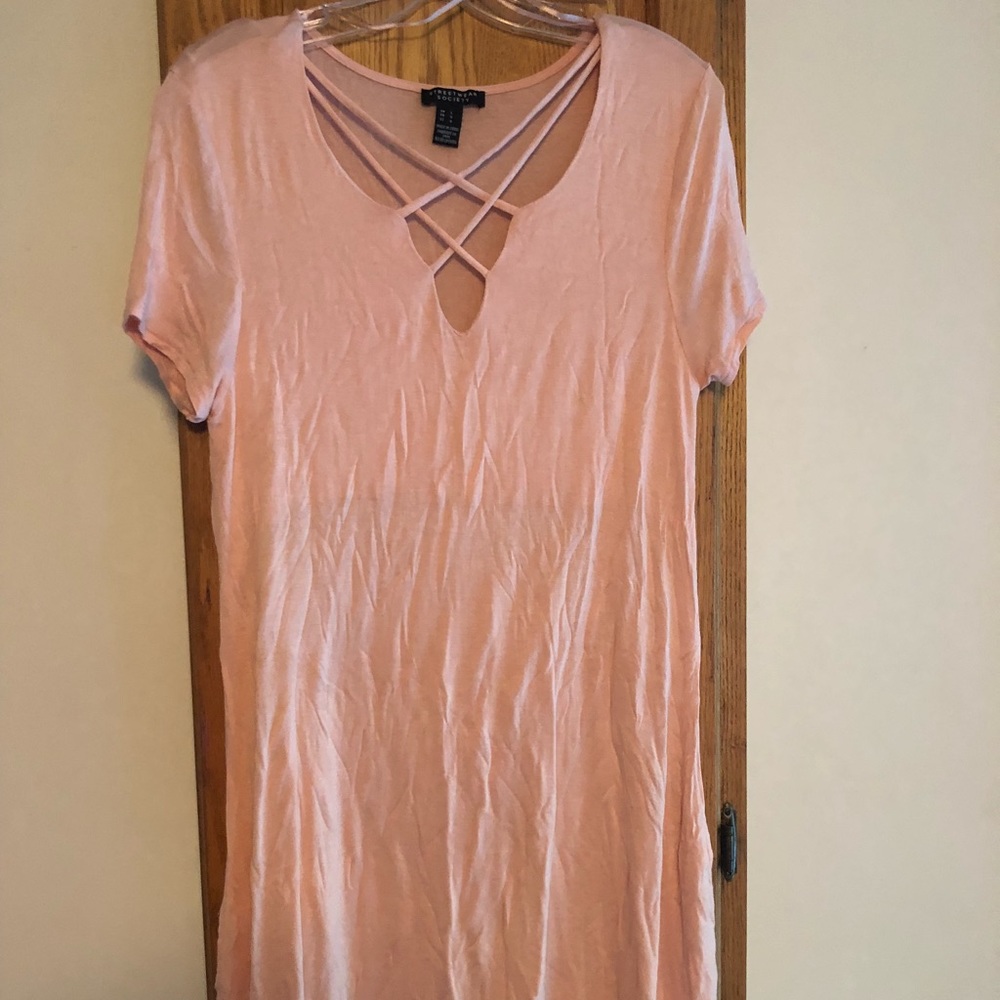 Pink flowy dress with pockets